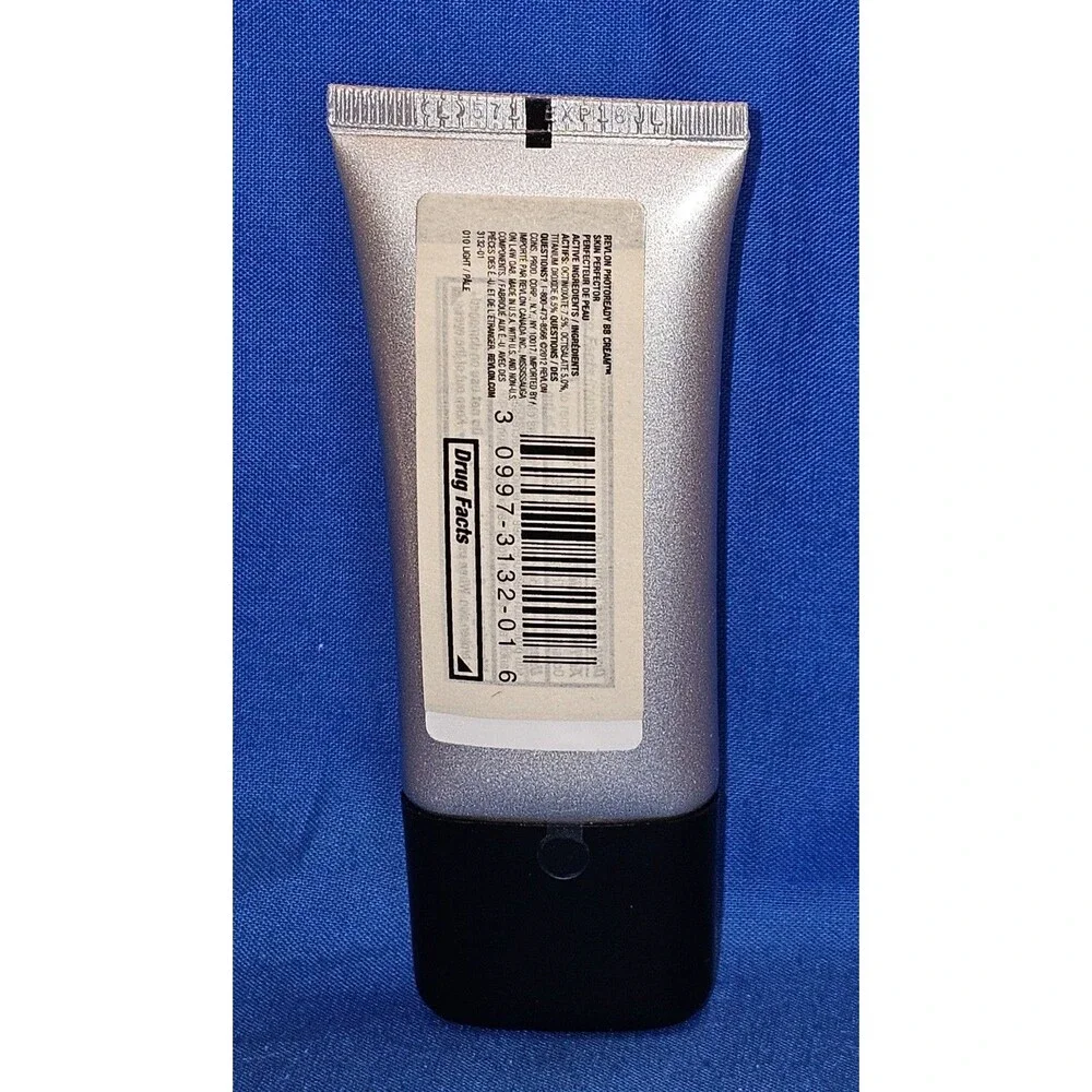 NEW Revlon PhotoReady Skin Perfector SPF 30 BB Cream Foundation 010 Light Pale